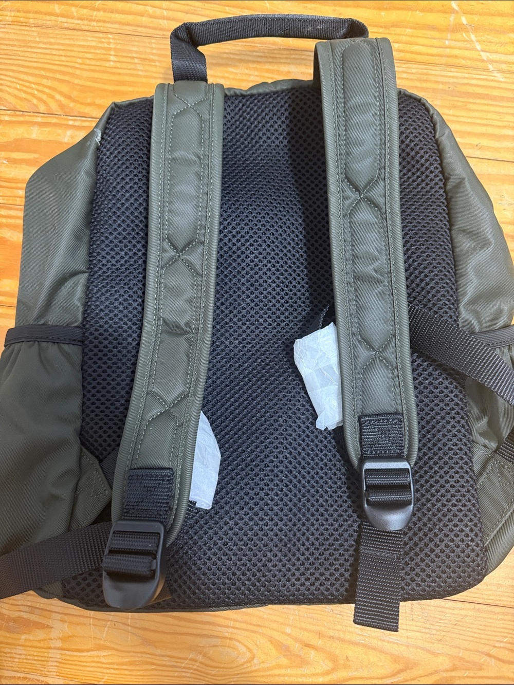 HUNTER Olive Green Nylon Backpack with Red Logo Patch - Picture 3 of 3